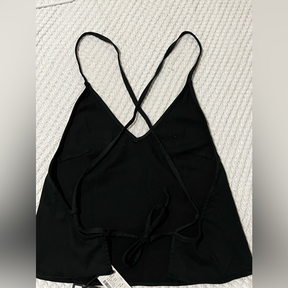 3x1 Twist Criss Cross Tank Top - Picture 6 of 8